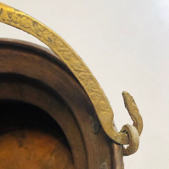 Vintage Copper Planter with Handle hand-hammered pot - Picture 5 of 11
